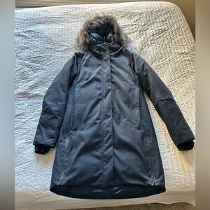 The North Face Women’s Hooded Arctic Parka Size Medium